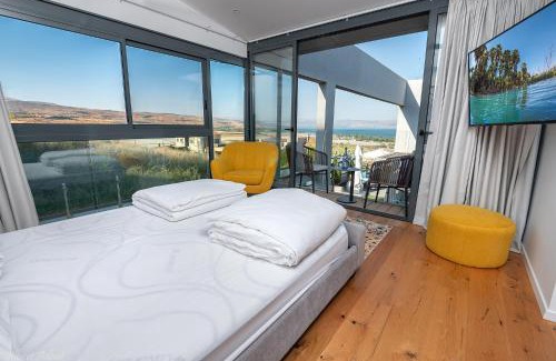 Migdal Villa | Iwo's - וילה איוו - מדהימה ויוקרתית עם בריכה פרטית קו ראשון לכנרת