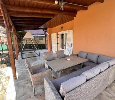 Balatonszarszo Apartment | Izabella Vendégház