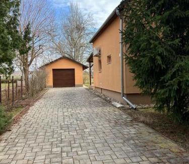 Balatonszarszo Apartment | Izabella Vendégház