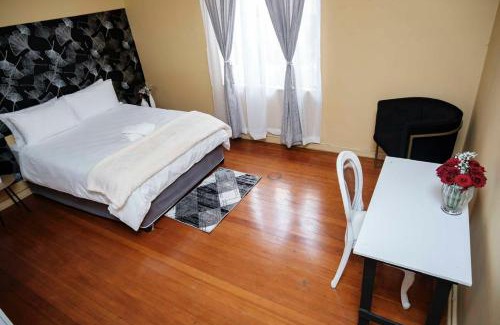 Greater Johannesburg Metropolitan Area Apartment | Izimbalizethu Bed And Breakfast