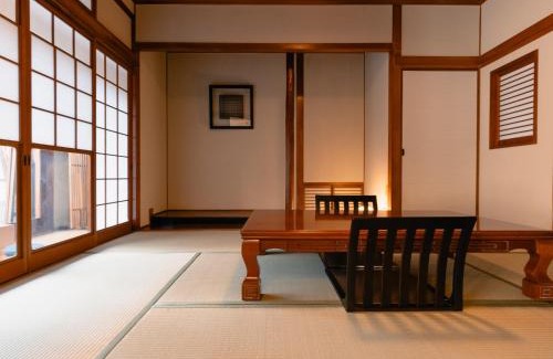 Yahatanishi House | Izumi Tei 泉邸100m2 旅館風一軒家 family friendly villa