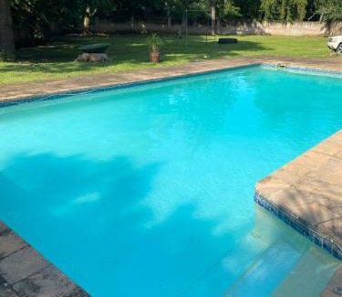 Pietermaritzburg House | J & J's Paradise Guesthouse pmb