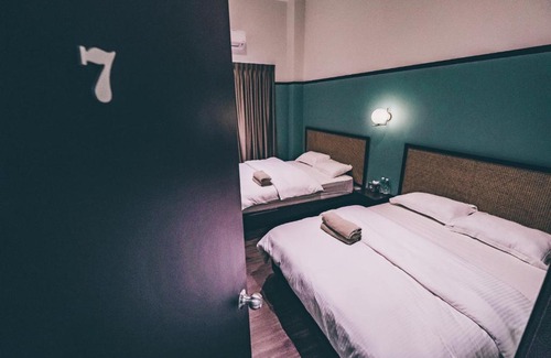 Banting House | J Residence