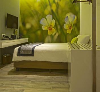 Jalan Besar Hotel | J8 Hotel