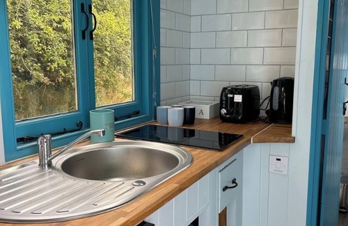 Barbrook House | Jack’s Shack, a quirky hideaway