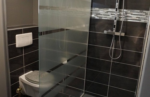 Clermont-l'Herault Apartment | JACUZZI APARTMENT between Montpellier and Béziers