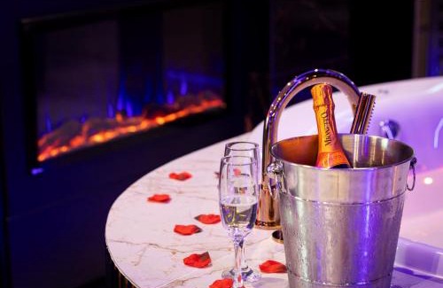 Grzegorzki Apartment | Jacuzzi Glass-House Wislane Tarasy with Sauna and Parking