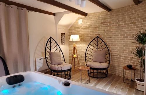 Flaviac House | Jacuzzi privatif dans maison de village au calme