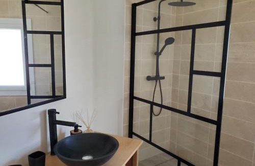 Flaviac House | Jacuzzi privatif dans maison de village au calme
