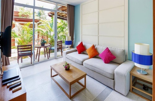 Khuk Khak Beach Villa | Jacuzzi Villa in Khao Lak with a romantic outdoor Jacuzzi JV#12