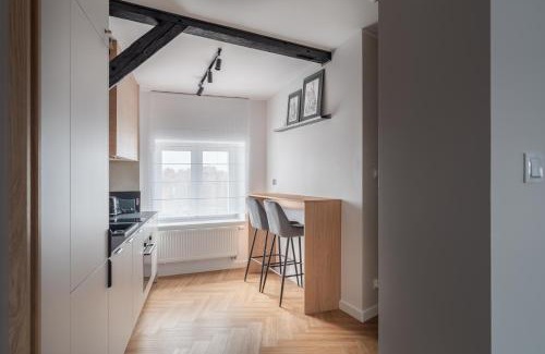 Stare Miasto Apartment | Jacuzzi z widokiem na miasto Flatiron by Rentoom