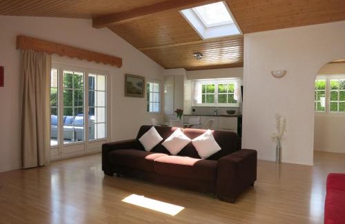 Bouveret Apartment | Jade B&B