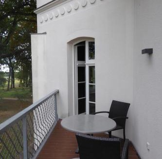 Hohen Niendorf Apartment | Jadgschloss zu Hohen Niendorf