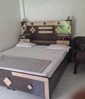 Faizabad House | Jagdamba Lawn & Home Stay