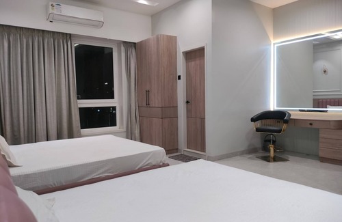 Amravati Hotel | Jai Bharat Manglam And Stay