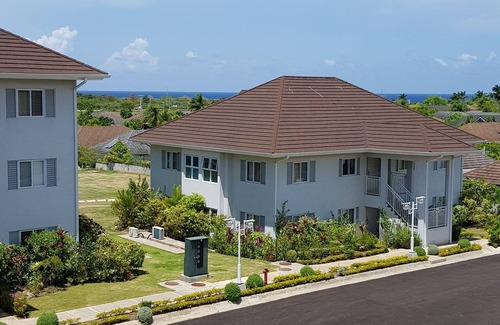 St. Ann's Bay Apartment | Jamaica Escape 2 Bedroom Modern Apt. near beaches attractions & restaurants