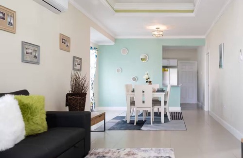 Lucea House | Jamaica Reggae Villa - Charming 3-bedroom house between Montego Bay & Negril
