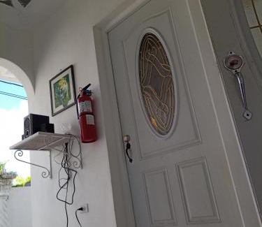 Montego Bay Apartment | Jamaica Vacation Montego Bay Guesthouse Cottage villa
