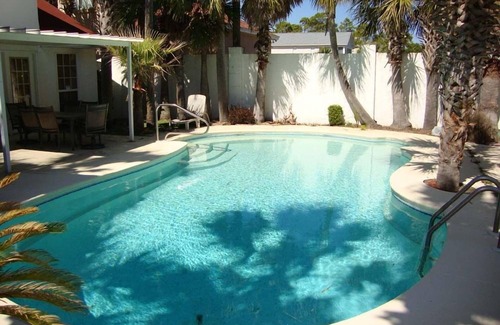 Sunnyside House | Jamaican Lake #43 with private pool in gated community across from the beach