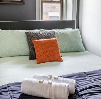 Hamilton Apartment | James South Area 1BR Apartment