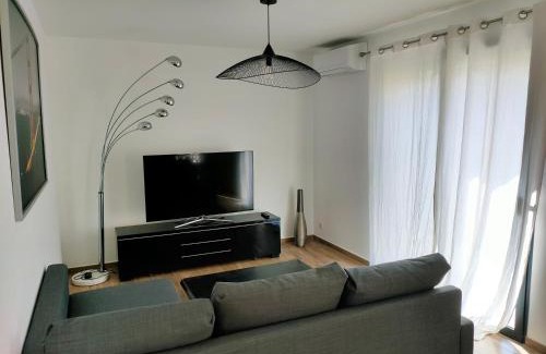 Saint-Florent Apartment | Jardin et 2 chambres centre St Florent