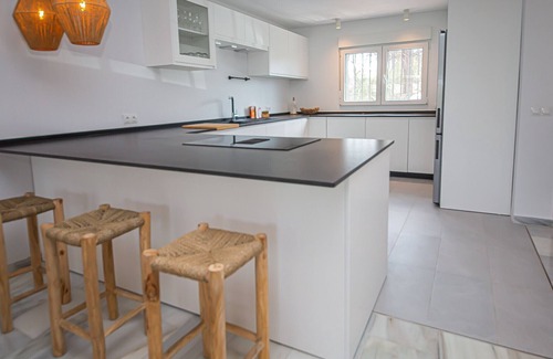 Castillo de Sabinillas Ski Chalet | Jardines de la Duquesa 26