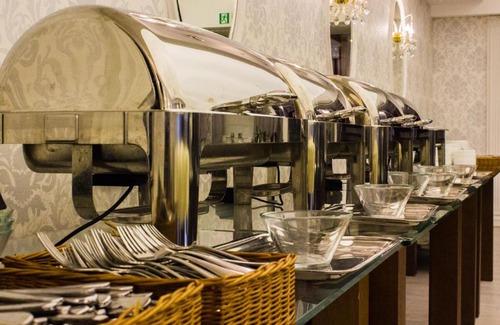 Psie Pole Hotel | Jasek Premium Hotel Wrocław
