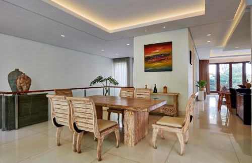 Bandung Villa | Jasmine Cozy Villa 3 bedrooms with a private heated swimming pool