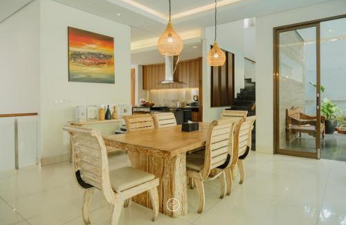 Bandung Villa | Jasmine Cozy Villa 3 bedrooms with a private heated swimming pool