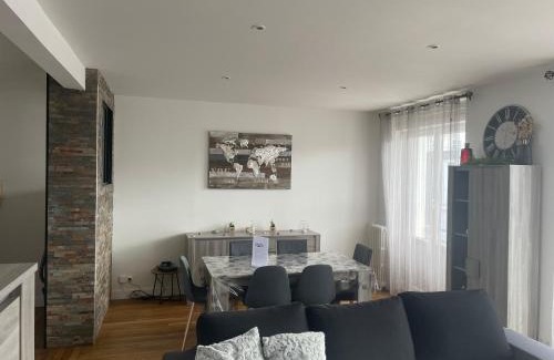 Saint-Marc Apartment | Jaurès-Pilier rouge/App spacieux/3 chambres/6 pers