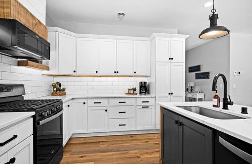 Esko House | Jay Cooke Park and Spirit Mtn Retreat with wood-burning sauna and game room