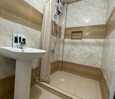 Loon Hotel | Jean Apartelle