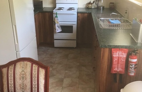 Sanctuary Point House | Jean's Cosy Sunny Cottage nSanctuary Point NSW n Palm Beach is close by.