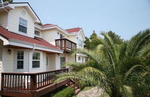 Jungmun House | Jeju Dasom