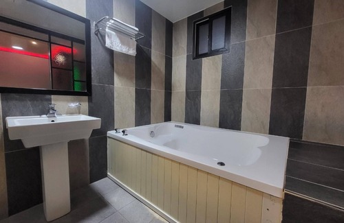 Downtown Hotel | Jeju Moira Self Check-in Motel