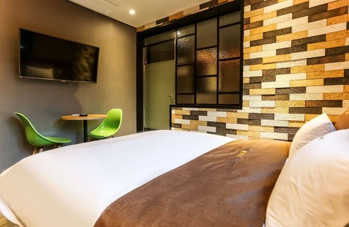Downtown Hotel | Jeju Moira Self Check-in Motel