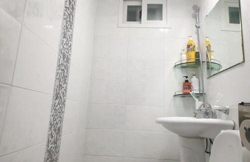 Jeonju House | Jeonju Onggi Jonggi Hanok Stay