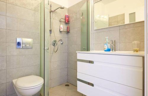 Nachlaot Apartment | Jerusalem Saidoff Apt 3BDR/Pool/Gym/parking