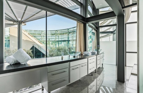 Beverly Hills Villa | Jetson Estate