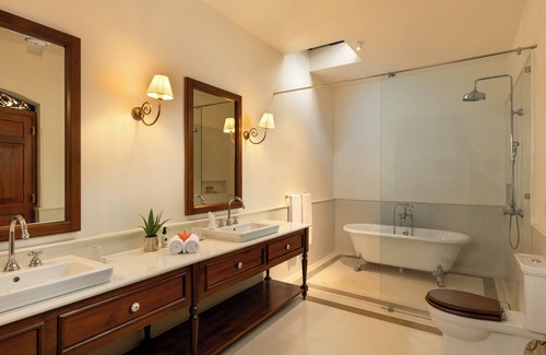 Rambukkana Hotel | Jetwing Wahawa Walauwa, A Luxury Reserve