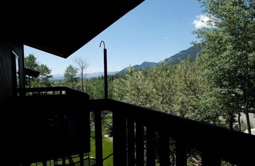Teton Village Apartment | JHRL - Slopeside Studio Sleeping Indian West #12
