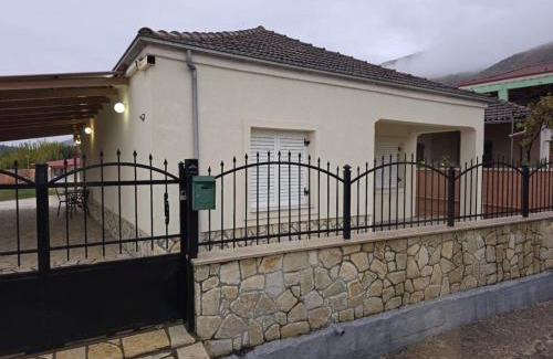 Mavromati Apartment | Jimmy's House