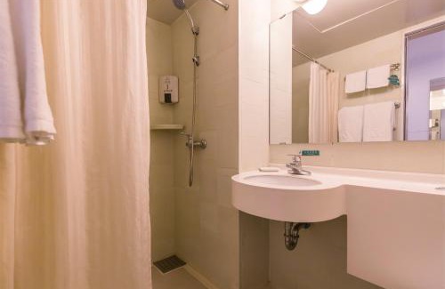 Dalian City Center Hotel | Jinjiang Inn Select Dalian Youhao Square