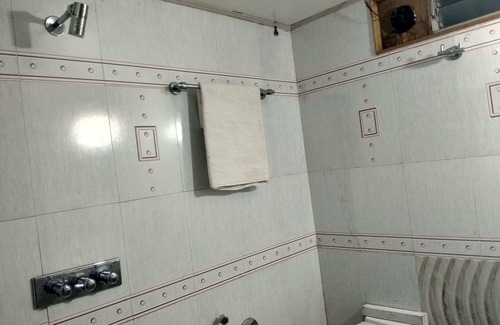 Hingana Hotel | JK Rooms 122 Shaheen Lodging & Boarding