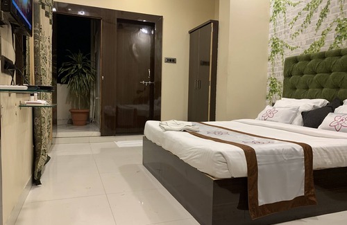 Nagpur Hotel | JK Rooms 126 Parashar Legacy - Station