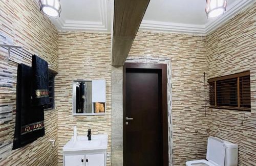 Oyarifa House | JLA Homes Ltd