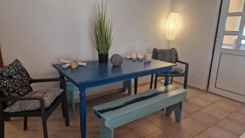 Agios Matthaios House | Joanna-Thanos beachfront holiday home