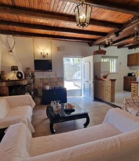 Agios Matthaios House | Joanna-Thanos beachfront holiday home