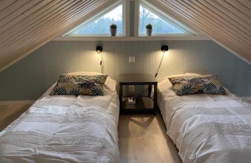 Kalv Cabin | Joarsbo, Stuga 2, Gårdsstugan