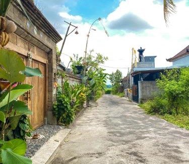Kediri House | Joglo Breeze Guesthouse and Villa